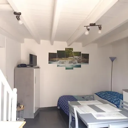 Сasa de vacaciones Nice Little F2 Vars (Charente)